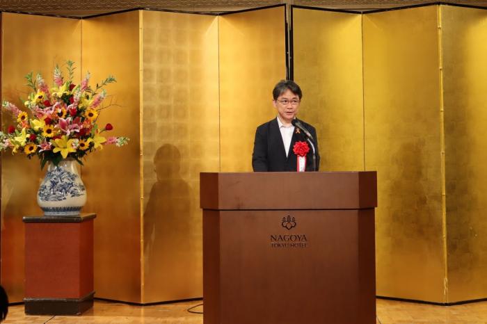 優良名古屋市指定工事店表彰　　　　　　受賞者代表 中工業株式会社